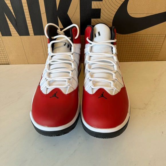 Final Sale!!! 🌺 NIKE 🌺  JORDAN MAX AURA 👟 - Picture 8 of 14